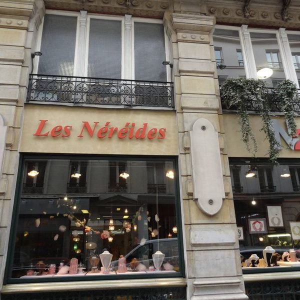 Les Nereides, Paris