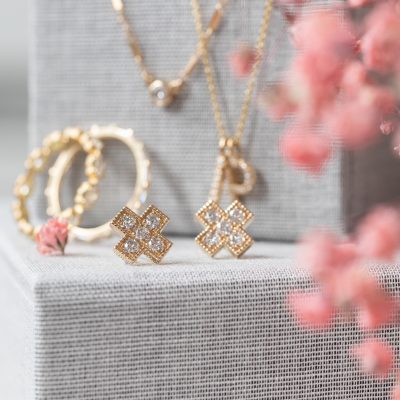 Tribloom Riviera Necklace – 14K white gold