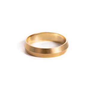 5mm Knife Edge Band with Satin Finish
