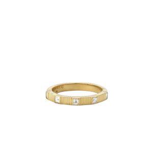 Pleated 5-Stone Band in Diamond size 6