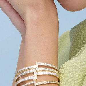 Magna Bracelet with Round White Diamonds