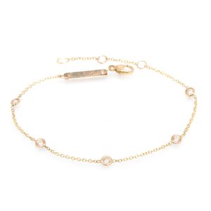 Floating Diamond Bracelet with 5 Diamonds in Yellow Gold